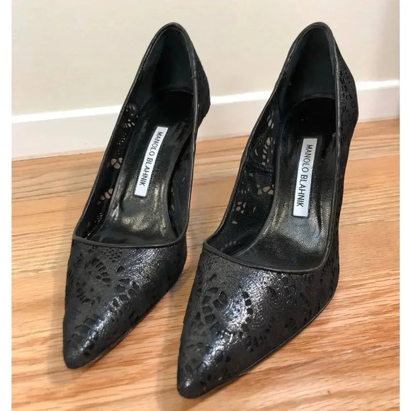Manolo Blahnik BB Pump Black Laser Cut Leather w/ Glitter Accents. Size 7.5 - Picture 7 of 9